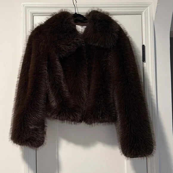 The Frankie Shop Hope Faux Fur Jacket - Picture 3 of 5